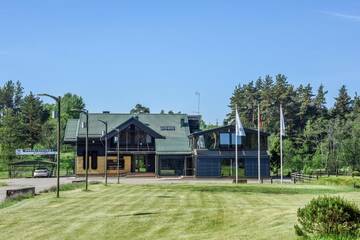 Фото номера Вилла с собственным бассейном Отель Highland Park г. Zalioji 94