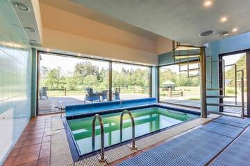 Фото номера Вилла с собственным бассейном Отель Highland Park г. Zalioji 71